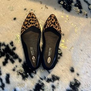 Leopard and Black Dr.Scholl's Flats
